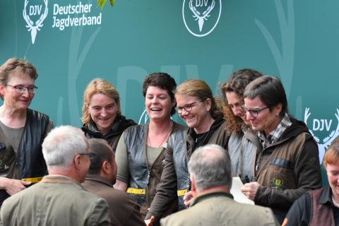 Die Damen aus Baden-Württemberg gewinnen die Mannschaftskombination mit 1230 Punkten.
