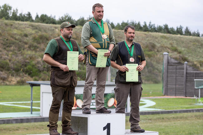 OSV 2023 – Sieger im kombinierten Schießen über alle Klassen: (v.l.) Björn Schleweis (Silber), Frank Meyer (Gold), Markus Täger (Bronze).