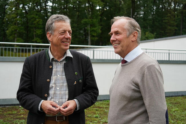 Vertreter von knapp 2 Millionen Mitgliedern: DJV-Präsident Dammann-Tamke (l.) und DSB-Präsident von Schönfels fordern Rücknahme geplanter Waffenrechtsverschärfungen.
