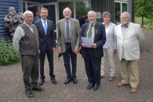 v. L. Dr. Wolfgang Euler (Mitarbeiter Lernort Natur), Ulrich Labonte (Hess. Umweltministerium), Georg Schwarz (ebenfalls Mitstreiter bei Lernort Natur) und Herbert Bachmann (Vereinsvorsitzender)