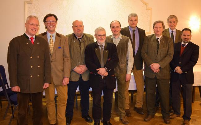 Das neue Präsidium des LJV Schleswig-Holstein. V.l.n.r. Wolfgang Heins (Präsident), Andreas-Peter Ehlers (Vizepräsident), Axel Claußen (Vizepräsident), Peter Stodian (Schatzmeister), Jörg Sticken (Schriftführer), Henning Höper (Beisitzer), Herbert Häger (Beisitzer), Otto Witt (Beisitzer) und Hendrik Löffler (Beisitzer)