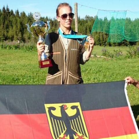 Europameisterin im jagdlichen Schießen 2014: Sabine Sauer (Quelle: Sauer/DJV)