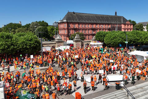 Demonstration für ein wildtierfreundliches Jagdgesetz in Rheinland-Pfalz