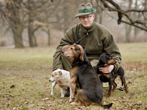 Andreas Leppmann mit seinen Hunden