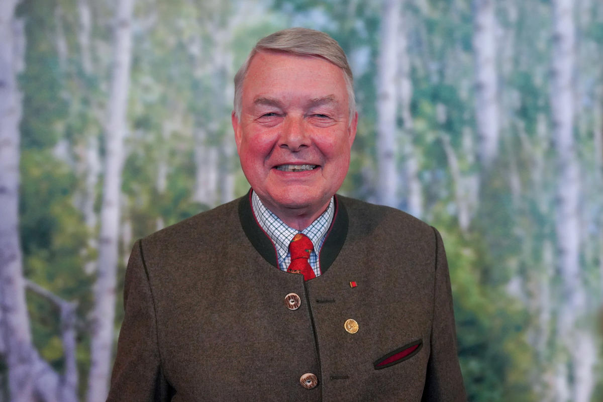 DJV-Verdienstabzeichen Gold: Jan-Wilhelm Hammerschmidt (Quelle: Kapuhs/DJV)
