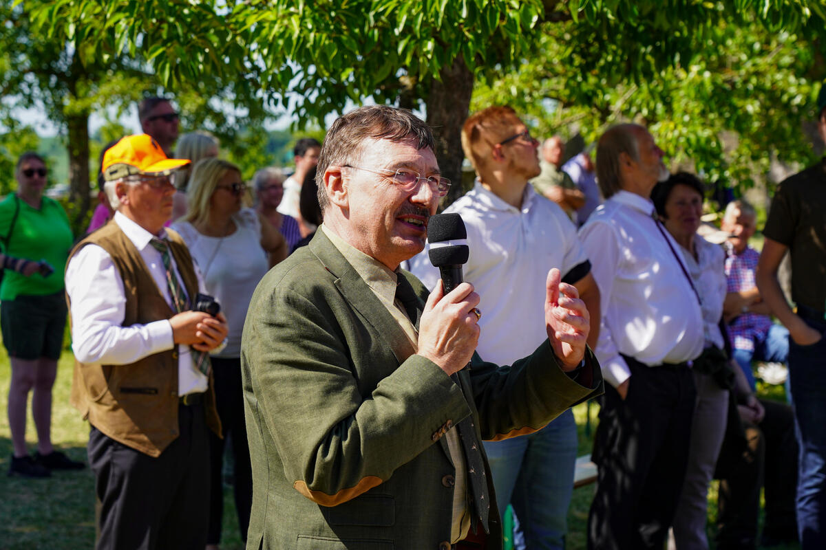 DJV-Präsidiumsmitglied Professor Dr. Jürgen Ellenberger bei der Preisvergabe. (Quelle: Kapuhs/DJV)