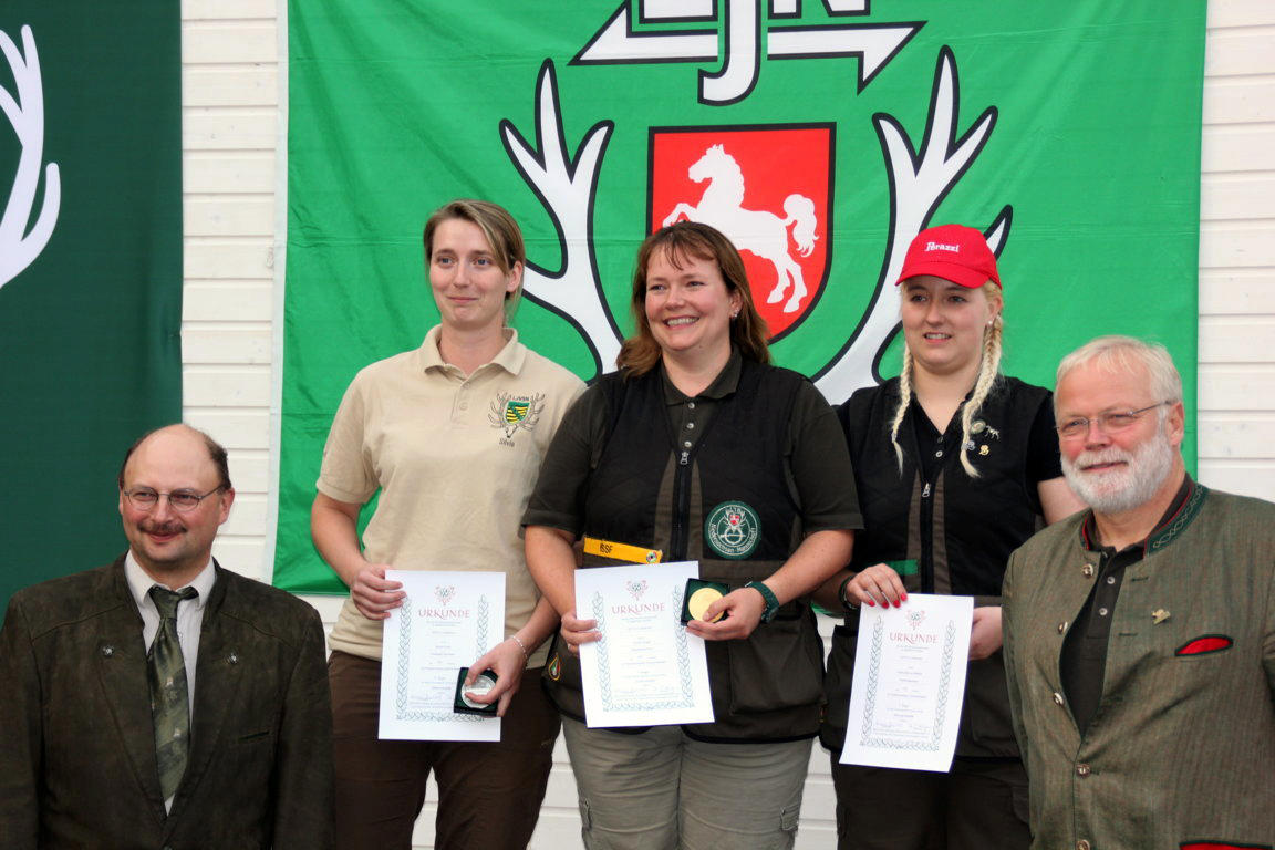 Damen Flintenschießen: 1. Ulrike Junge (NS) 140 Punkte 2. Silvia Kneels (SN) 140 Punkte 3. Heike Mattke (NS) 135 Punkte (Quelle: DJV)