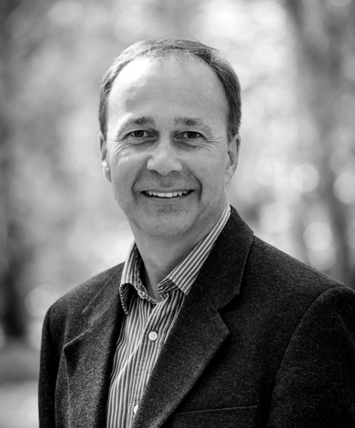 Dr. Armin Winter