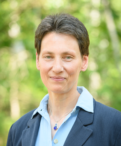Dr. Astrid Sutor